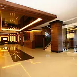 מלון Grand Cali