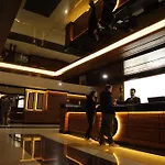 מלון Grand Cali 4*