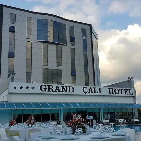 Hotel Grand Cali 4*