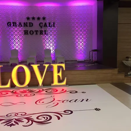 호텔 그랜드 찰리