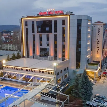 Hotel Grand Cali 4*