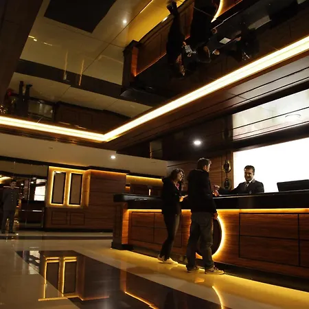 ホテル Grand Cali 4*