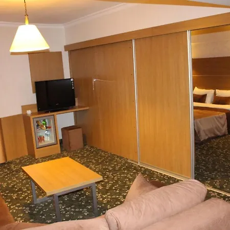Hotel Grand Cali 4*